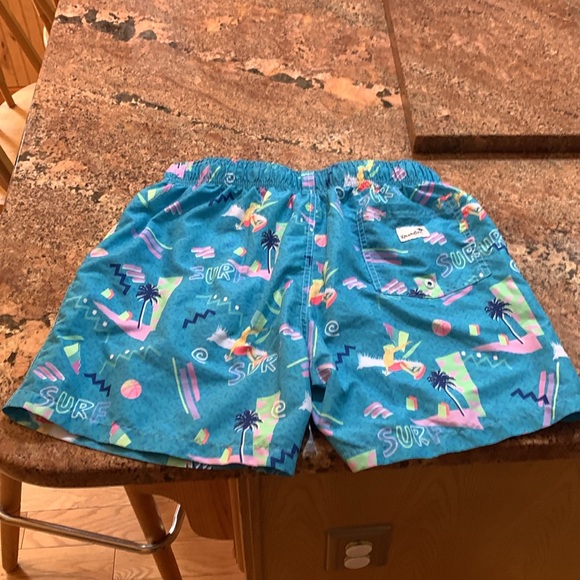 NICE HIGHER END BOARDIES MENS BATHING SUIT, (LARGE) FITS  LIKE A MEDIUM, EUC!!! - Picture 4 of 6